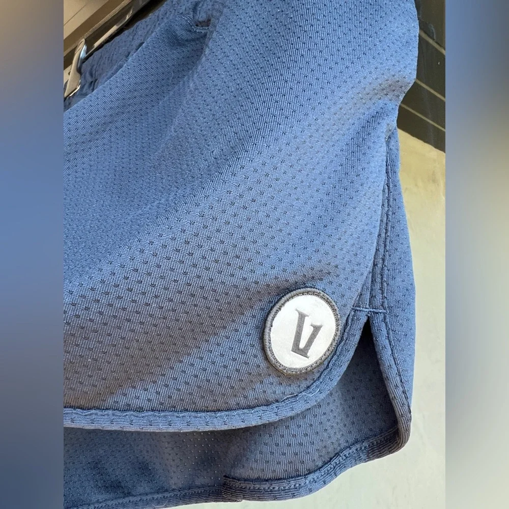 Vuori Micro Mesh High Rise Performance Short 2.5” Ink Blue-Black Small